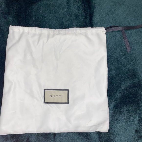 White Gucci Crossbody Bag with Silver Hardware - Picture 5 of 6